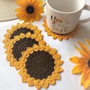 Sunflower placemats set of four, handmade…